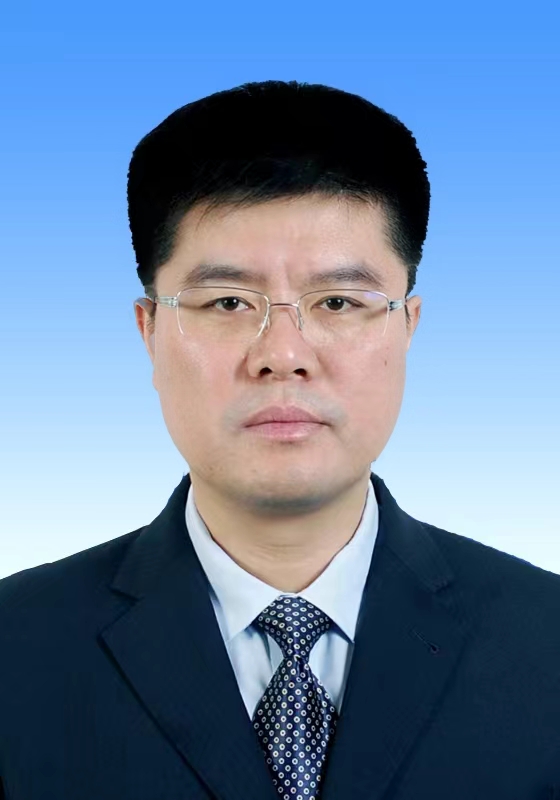 于   政